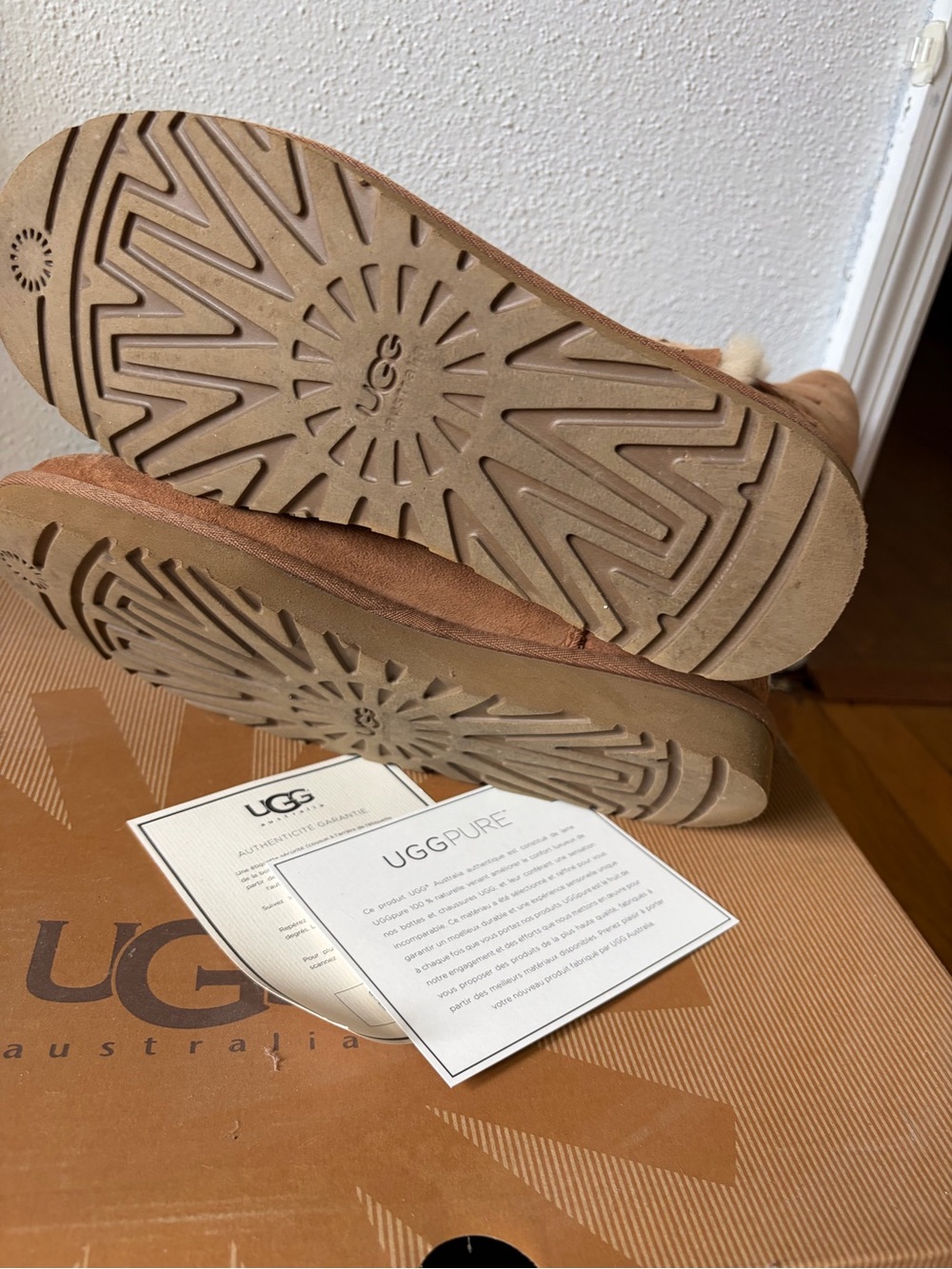 UGG Bailey Button Triplet Chestnut Suede Boot 1873 (9) - Picture 11 of 16